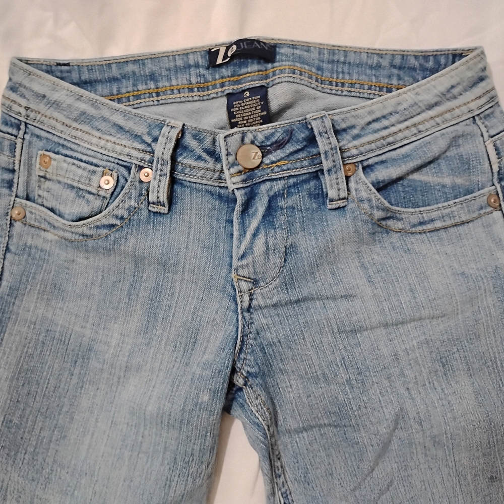 Women's Light Blue Denim Jeans